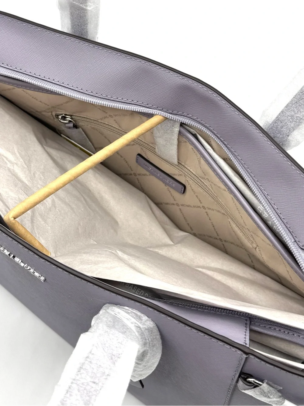 Michael Kors Voyager Large Leather Tote Bag - Lilac